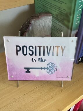 “Positivity is the Key” Motivational Decor NWT
